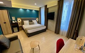 Grand Hotel Clichy Paris - Boutique Hotel
